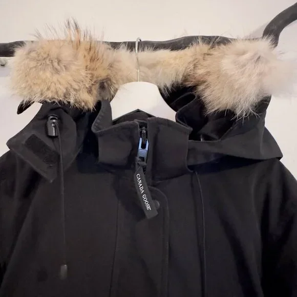 Canada Goose Original Trillium Parka – Women's Medium – Black - Picture 3 of 11